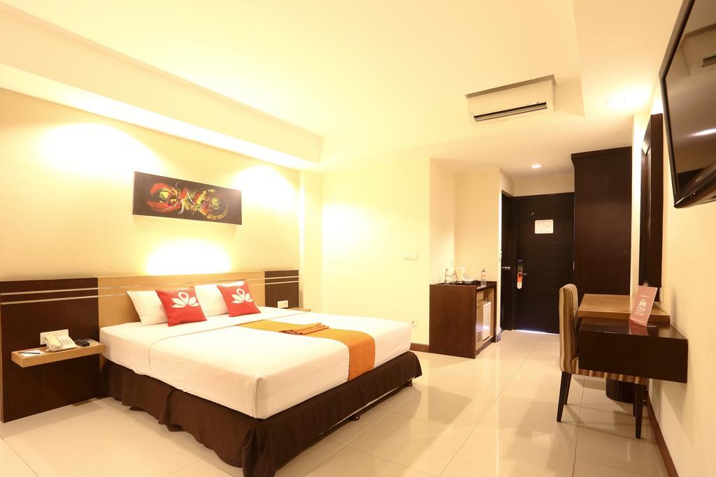 Zen Rooms Legian Dewi Sri クタ 部屋 写真
