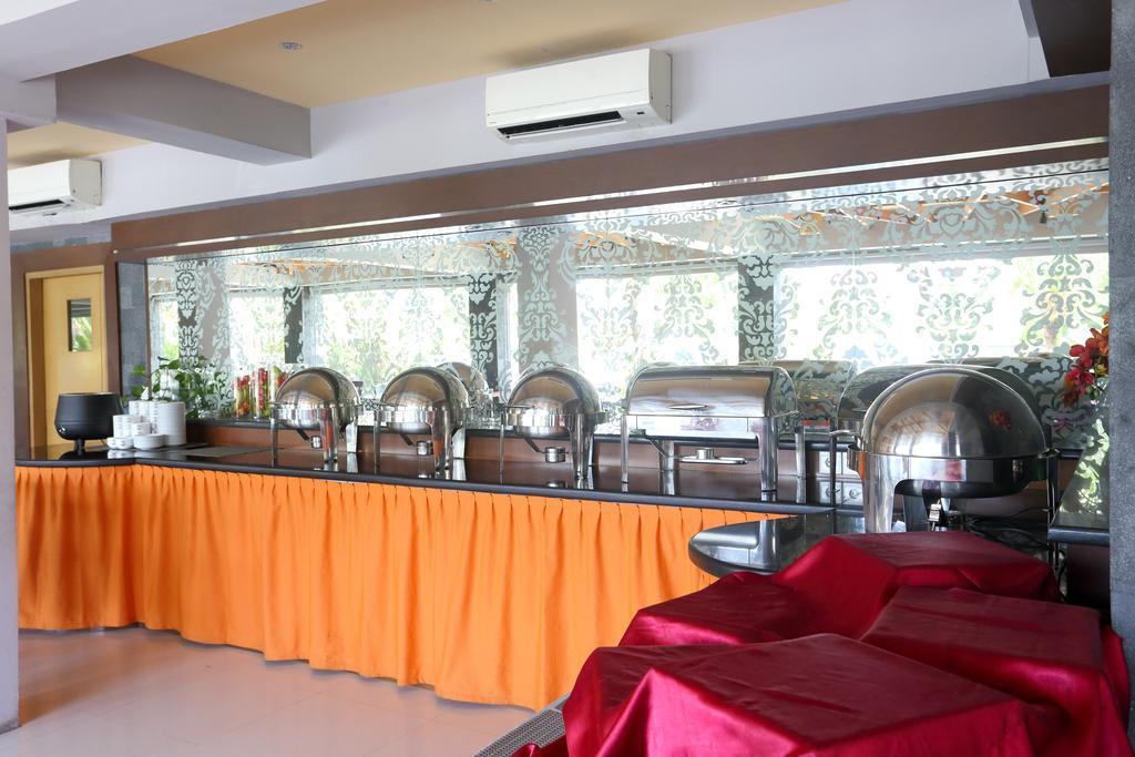 Zen Rooms Legian Dewi Sri クタ エクステリア 写真