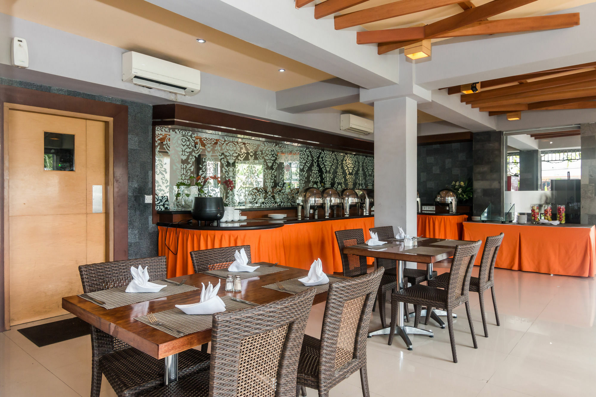 Zen Rooms Legian Dewi Sri クタ エクステリア 写真